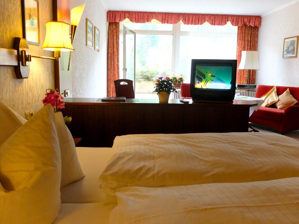 Hotel Valsana Am Kurpark Bad Wildbad Room photo